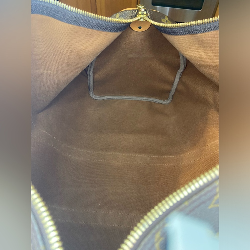 Louis Vuitton Keepall 50 Monogram Duffle Bag - Picture 12 of 16